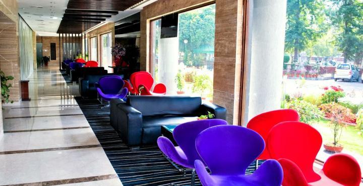 Hotel Shivalikview Chandīgarh Dış mekan fotoğraf