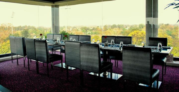Hotel Shivalikview Chandīgarh Dış mekan fotoğraf