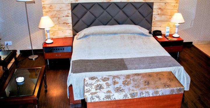 Hotel Shivalikview Chandīgarh Dış mekan fotoğraf