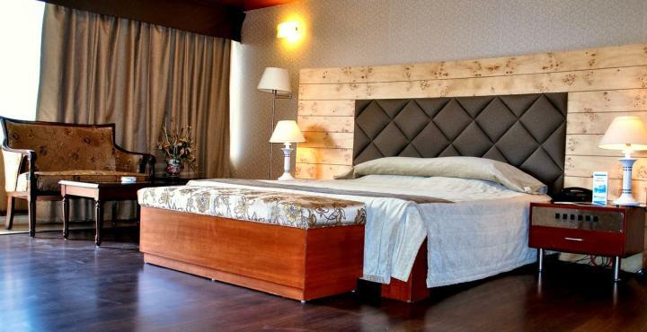 Hotel Shivalikview Chandīgarh Dış mekan fotoğraf