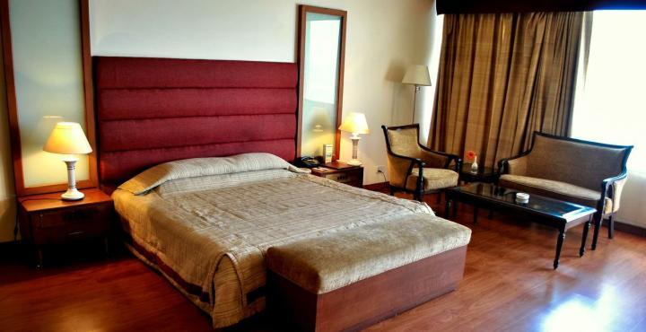 Hotel Shivalikview Chandīgarh Dış mekan fotoğraf