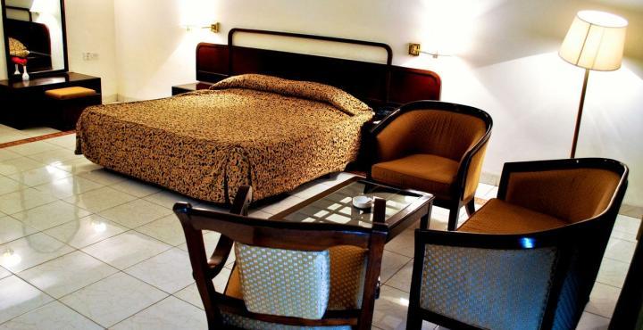 Hotel Shivalikview Chandīgarh Dış mekan fotoğraf