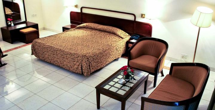 Hotel Shivalikview Chandīgarh Dış mekan fotoğraf