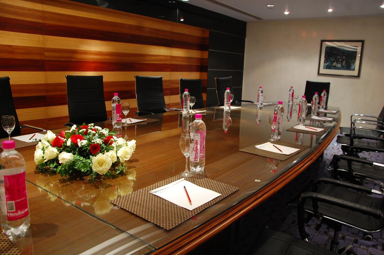 Hotel Shivalikview Chandīgarh Dış mekan fotoğraf